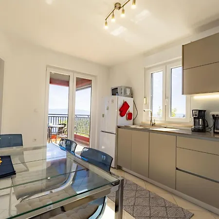 Apartment Red House Sv. Marina With Sea View